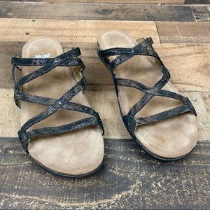 Dansko Women’s Strappy Slip On Sandals Size 41